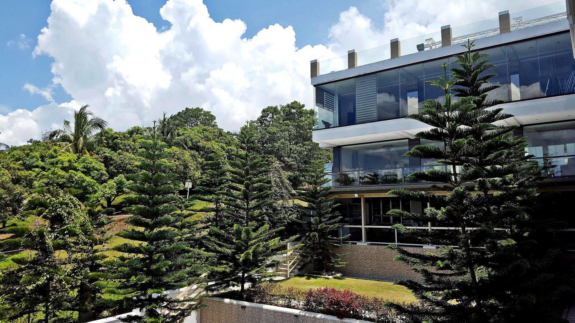 Splash Suites Hotel Tagaytay Cagayuan Ngoại thất bức ảnh