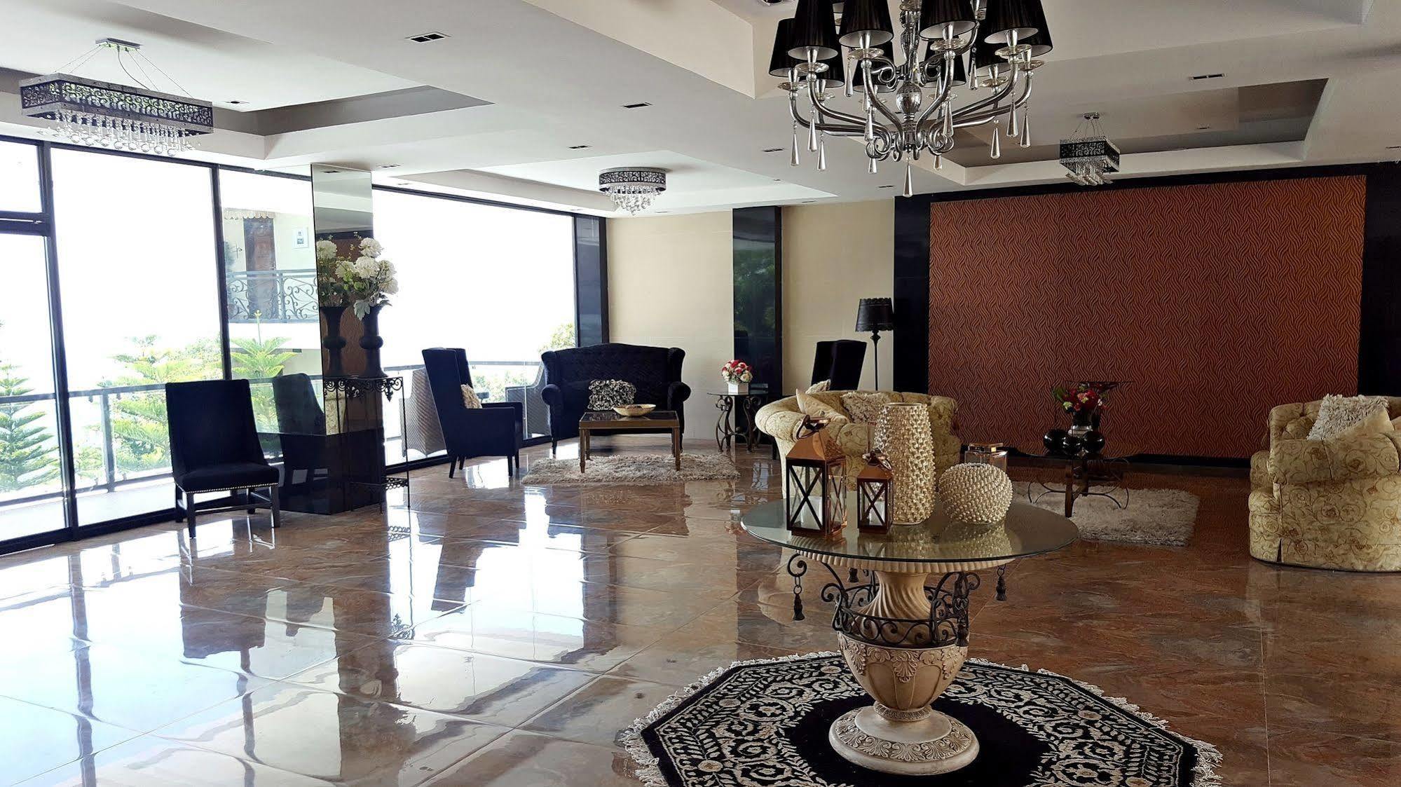 Splash Suites Hotel Tagaytay Cagayuan Ngoại thất bức ảnh