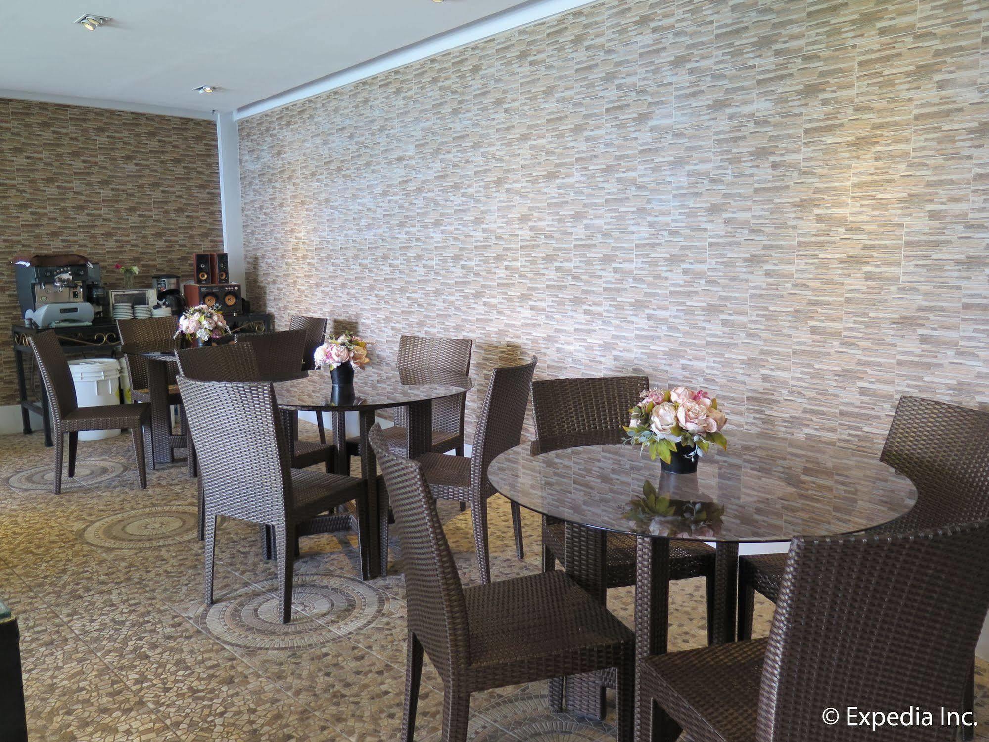Splash Suites Hotel Tagaytay Cagayuan Ngoại thất bức ảnh