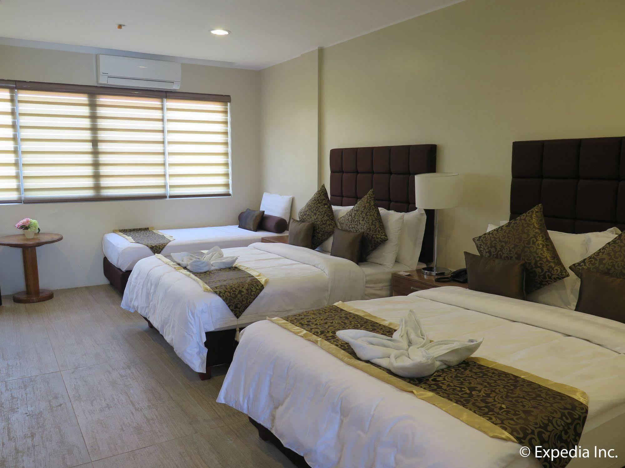 Splash Suites Hotel Tagaytay Cagayuan Ngoại thất bức ảnh