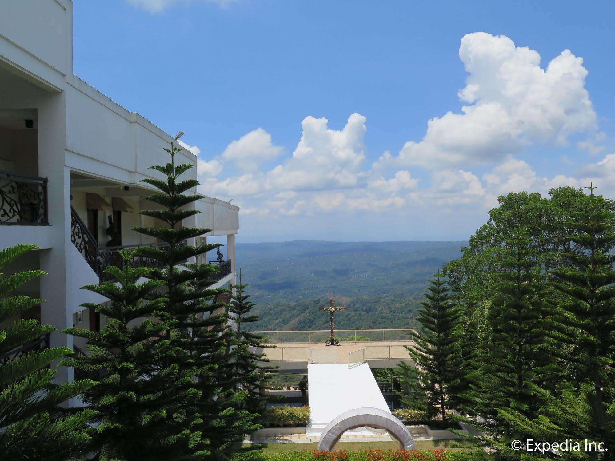 Splash Suites Hotel Tagaytay Cagayuan Ngoại thất bức ảnh