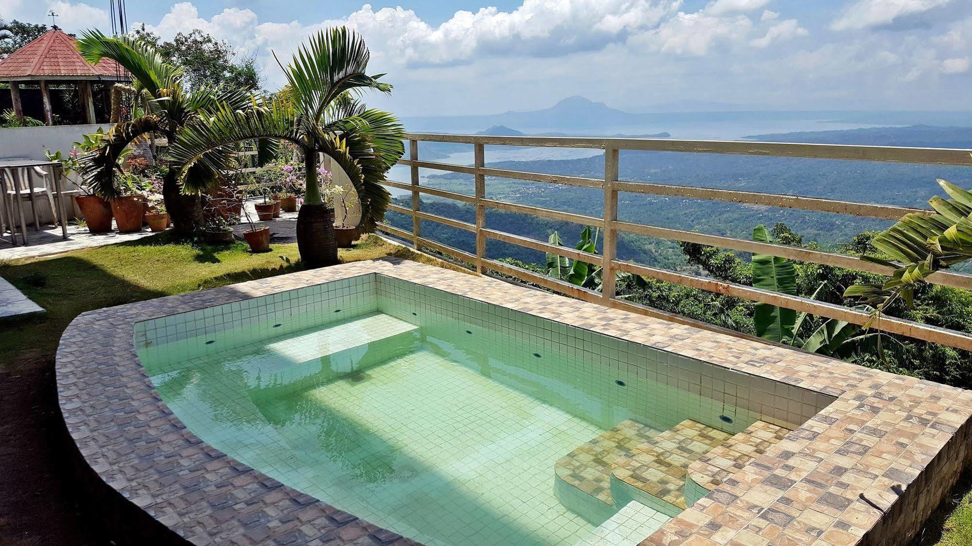 Splash Suites Hotel Tagaytay Cagayuan Ngoại thất bức ảnh