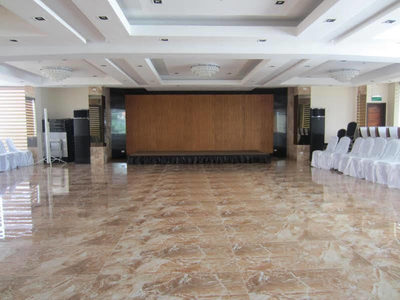 Splash Suites Hotel Tagaytay Cagayuan Ngoại thất bức ảnh